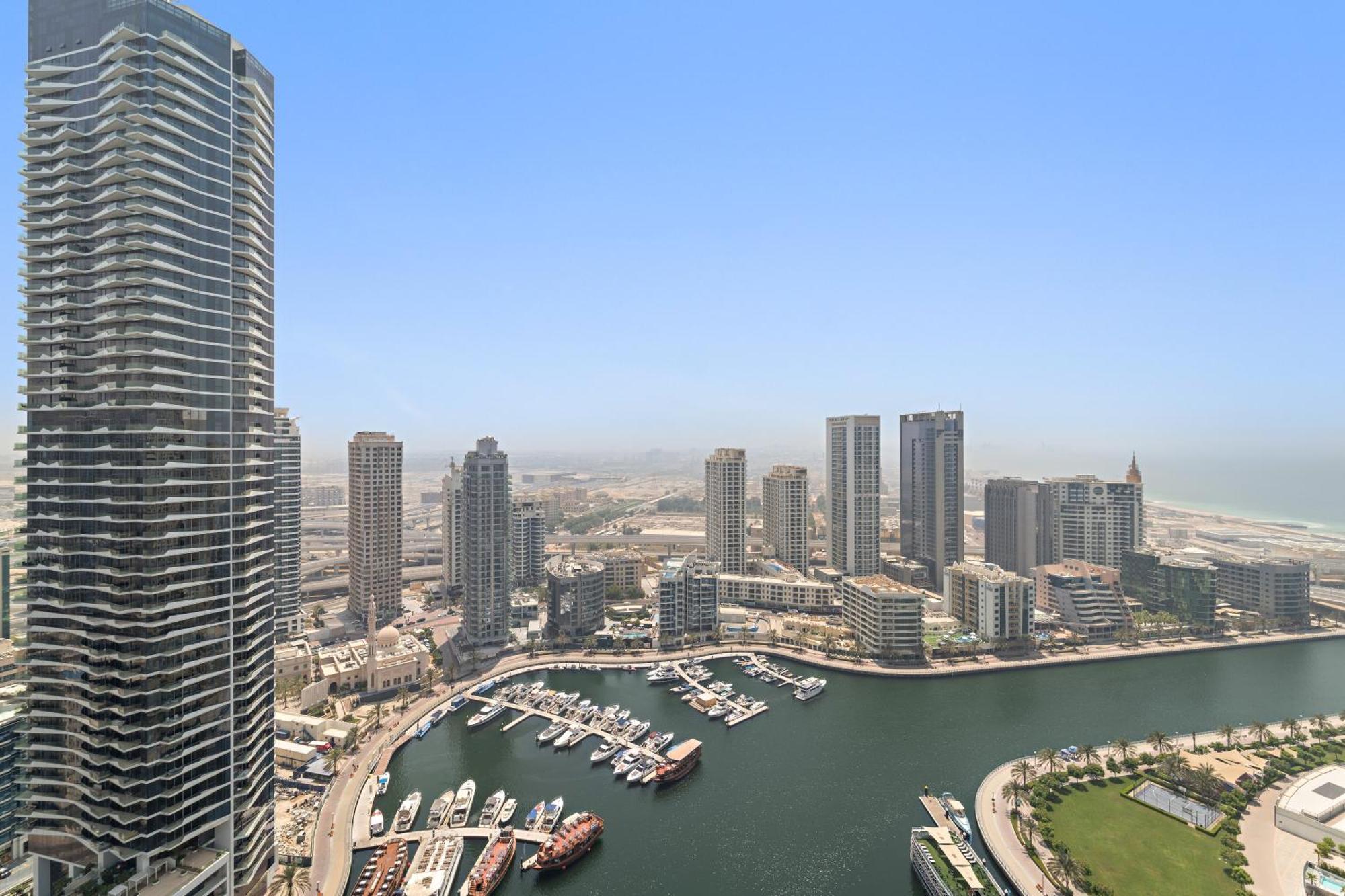 Waterfront View 1br With Gym, Pool & Sauna