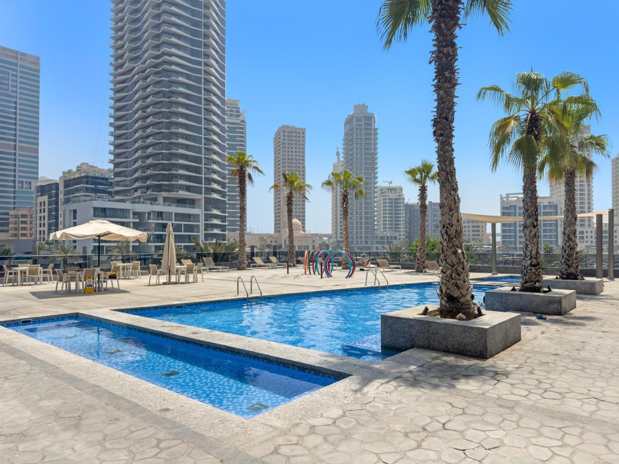 Waterfront View 1br With Gym, Pool & Sauna