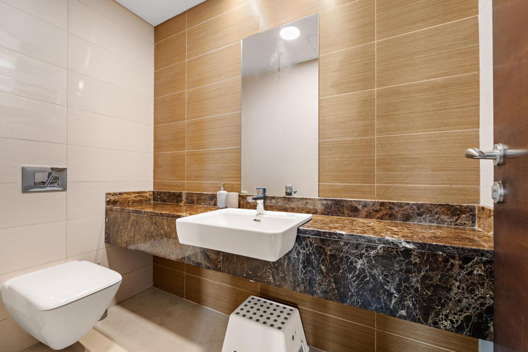 Waterfront View 1br With Gym, Pool & Sauna Apartment Dubai