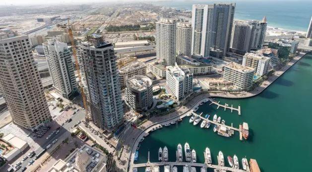 Waterfront View 1br With Gym, Pool & Sauna Dubai